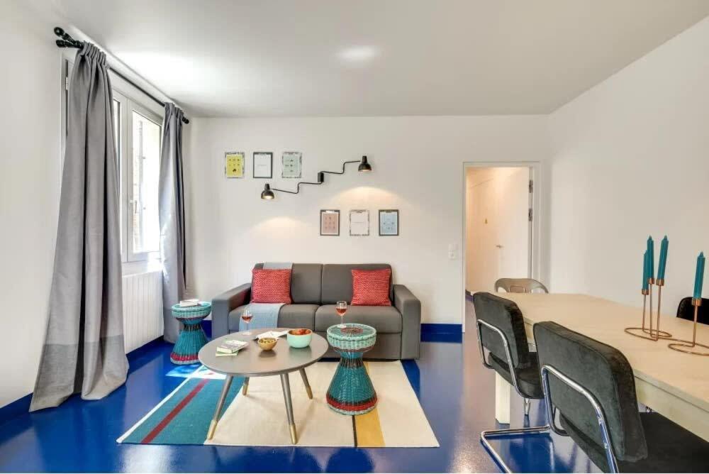 パリModern & Colourful 3Bd For 9 Guests In Le Marais!アパートメント エクステリア 写真