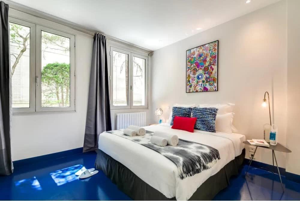 パリModern & Colourful 3Bd For 9 Guests In Le Marais!アパートメント エクステリア 写真