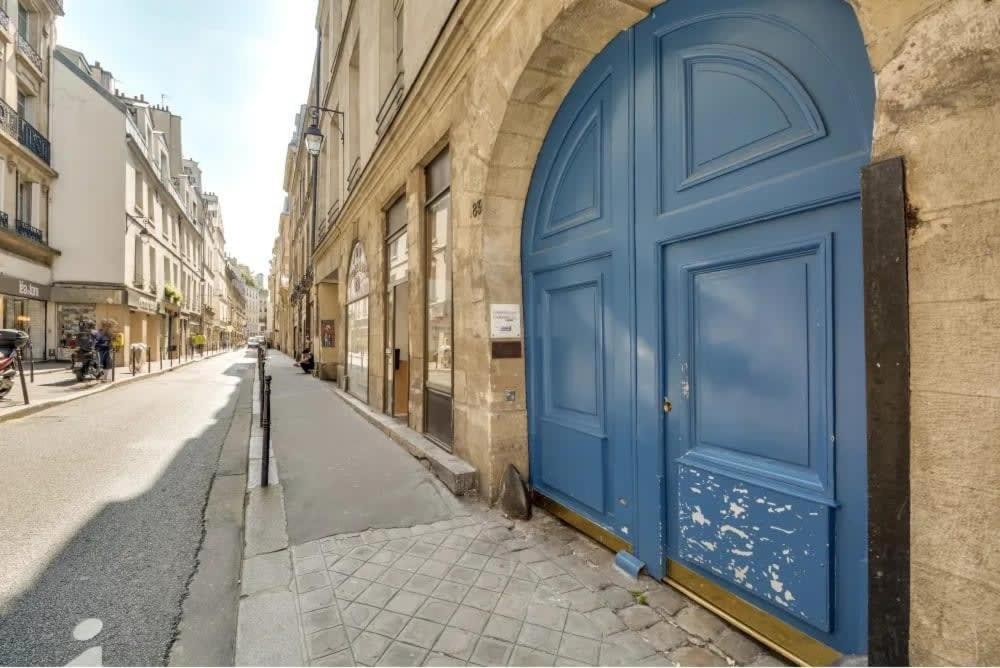 パリModern & Colourful 3Bd For 9 Guests In Le Marais!アパートメント エクステリア 写真
